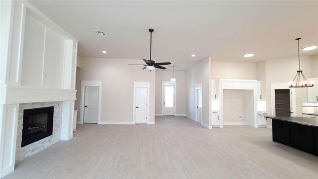 1308 W Harvard Way, Mustang, OK 73064