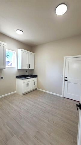 1308 W Harvard Way, Mustang, OK 73064