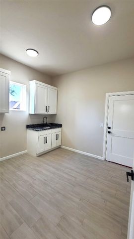 1308 W Harvard Way, Mustang, OK 73064