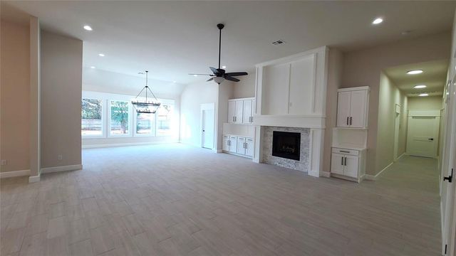 1308 W Harvard Way, Mustang, OK 73064
