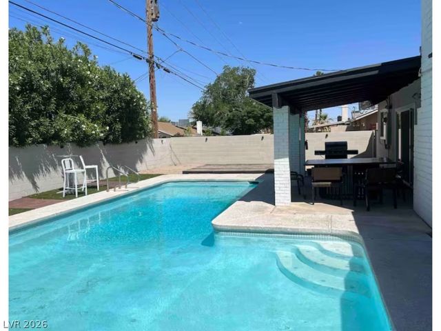 2708 West Oakey Boulevard, Las Vegas, NV 89102
