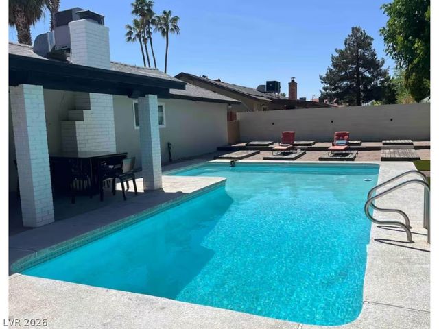 2708 West Oakey Boulevard, Las Vegas, NV 89102