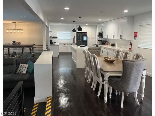 2708 West Oakey Boulevard, Las Vegas, NV 89102