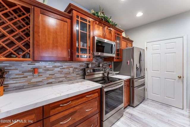 10901 BURNT MILL Road 2402, Jacksonville, FL 32256