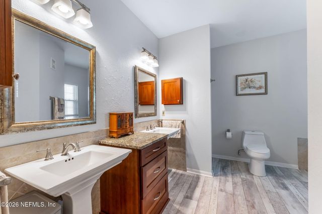 10901 BURNT MILL Road 2402, Jacksonville, FL 32256