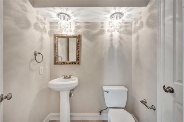 15511 Turtle Oak Court, Houston, TX 77059