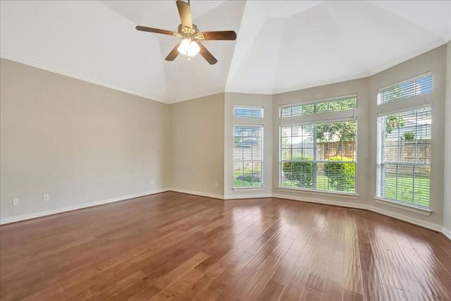 15511 Turtle Oak Court, Houston, TX 77059