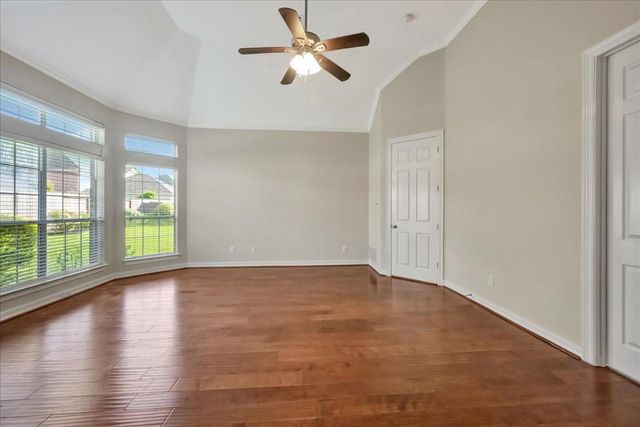 15511 Turtle Oak Court, Houston, TX 77059