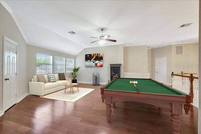 15511 Turtle Oak Court, Houston, TX 77059