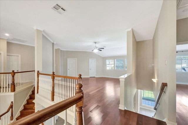 15511 Turtle Oak Court, Houston, TX 77059
