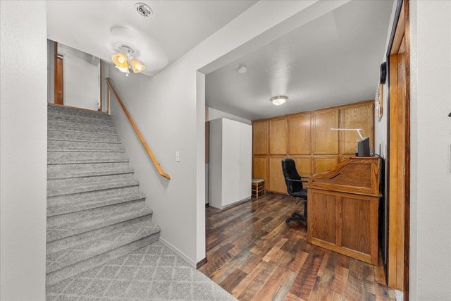 16324 N Cimmeron Ct, Nine Mile Falls, WA 99026