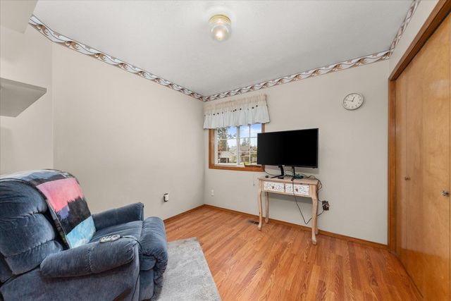 16324 N Cimmeron Ct, Nine Mile Falls, WA 99026