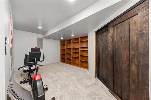 16324 N Cimmeron Ct, Nine Mile Falls, WA 99026