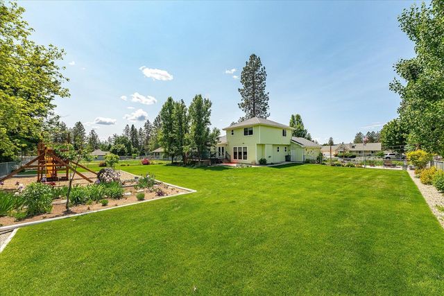 16324 N Cimmeron Ct, Nine Mile Falls, WA 99026