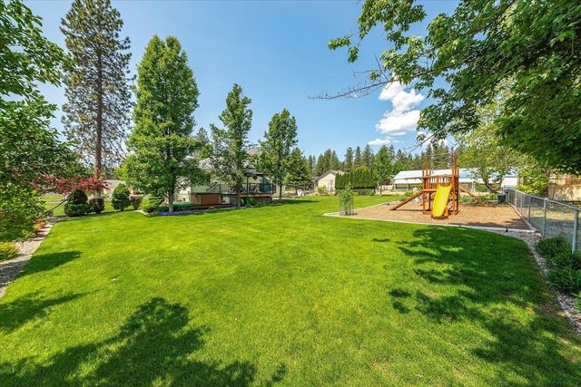 16324 N Cimmeron Ct, Nine Mile Falls, WA 99026