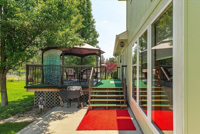 16324 N Cimmeron Ct, Nine Mile Falls, WA 99026