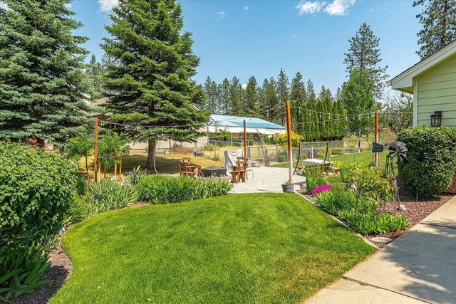 16324 N Cimmeron Ct, Nine Mile Falls, WA 99026