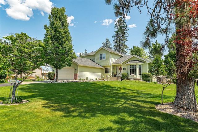 16324 N Cimmeron Ct, Nine Mile Falls, WA 99026