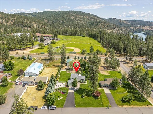 16324 N Cimmeron Ct, Nine Mile Falls, WA 99026