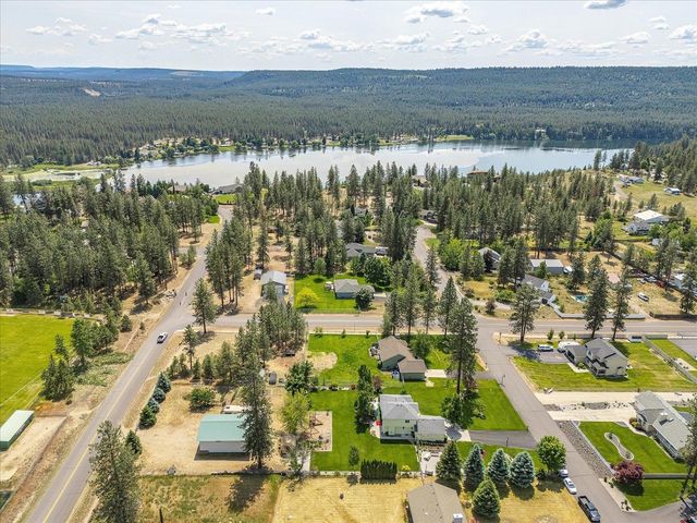 16324 N Cimmeron Ct, Nine Mile Falls, WA 99026