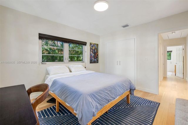 830 NE 72nd St, Miami, FL 33138