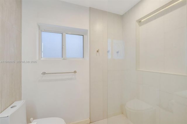 830 NE 72nd St, Miami, FL 33138