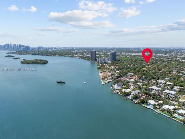 830 NE 72nd St, Miami, FL 33138