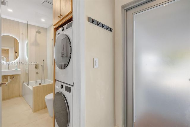 830 NE 72nd St, Miami, FL 33138