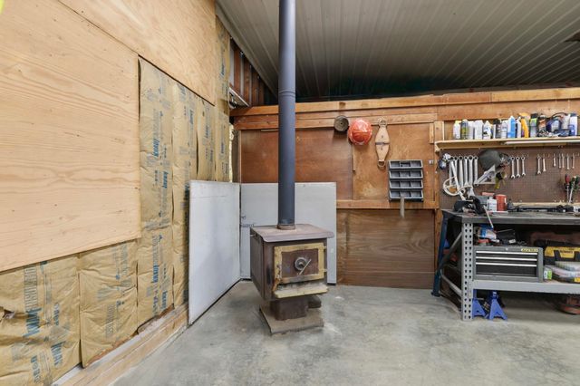 41210 N Newport Hwy Hwy, Elk, WA 99009