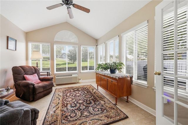 7104 Hedge Lane Terrace, Shawnee, KS 66227