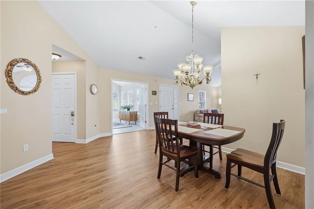 7104 Hedge Lane Terrace, Shawnee, KS 66227