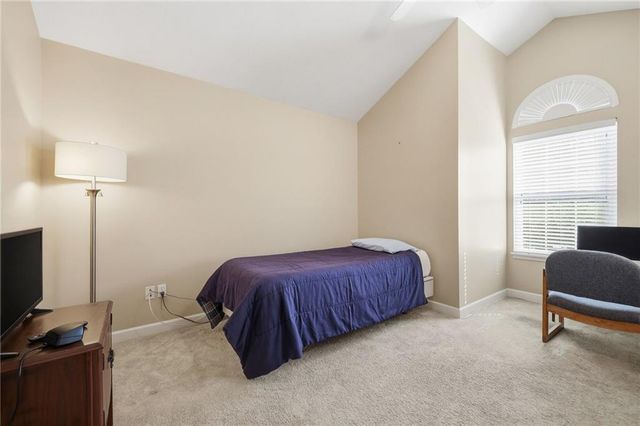 7104 Hedge Lane Terrace, Shawnee, KS 66227