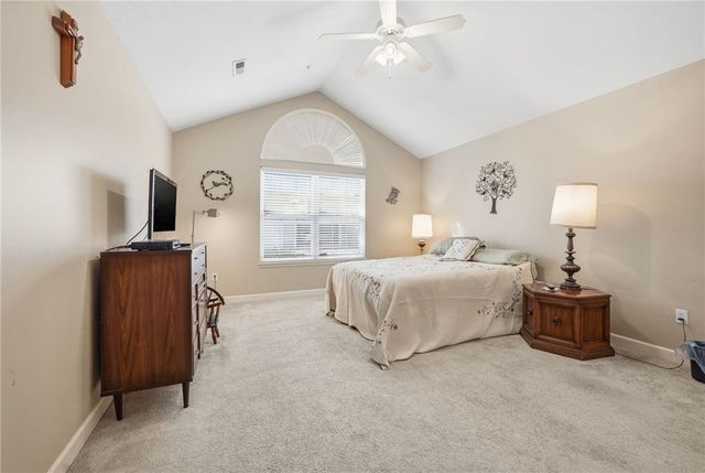 7104 Hedge Lane Terrace, Shawnee, KS 66227