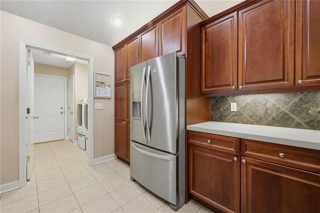 7104 Hedge Lane Terrace, Shawnee, KS 66227