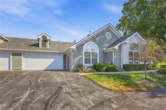 7104 Hedge Lane Terrace, Shawnee, KS 66227