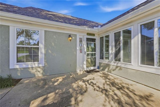7104 Hedge Lane Terrace, Shawnee, KS 66227