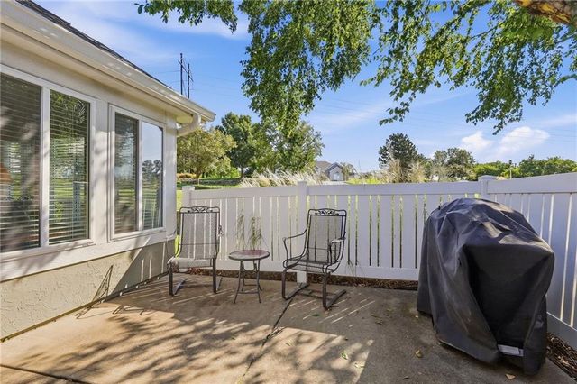 7104 Hedge Lane Terrace, Shawnee, KS 66227