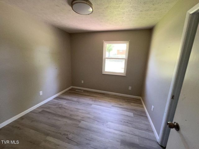 965 Roaring Fork Road, Greeneville, TN 37745