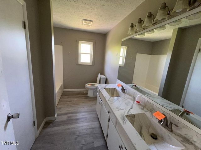 965 Roaring Fork Road, Greeneville, TN 37745