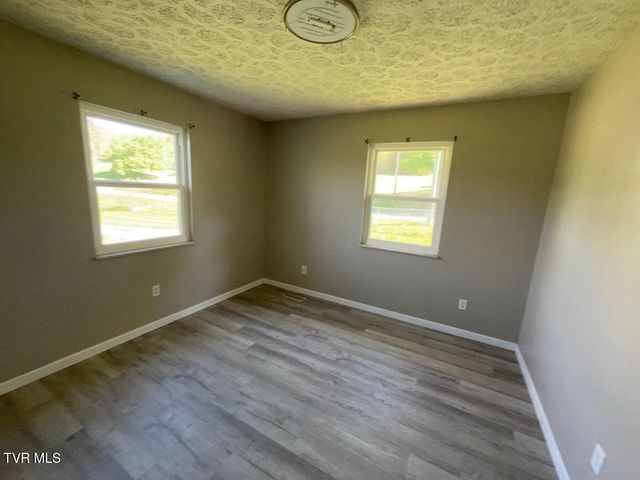 965 Roaring Fork Road, Greeneville, TN 37745
