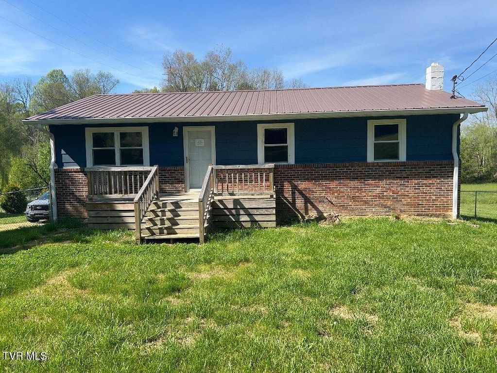 965 Roaring Fork Road, Greeneville, TN 37745
