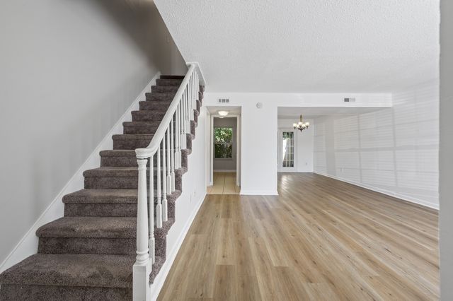 1814 Dr Martin Luther King Jr B, Murfreesboro, TN 37130