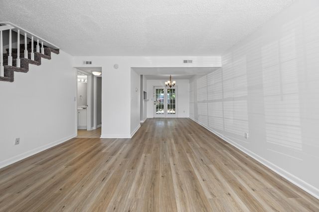 1814 Dr Martin Luther King Jr B, Murfreesboro, TN 37130