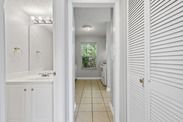 1814 Dr Martin Luther King Jr B, Murfreesboro, TN 37130