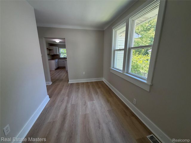 1016 Gillett Street, Port Huron, MI 48060