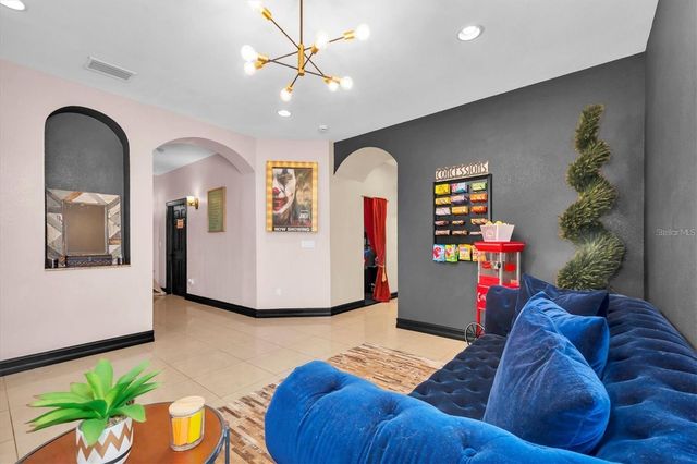 8930 N NEWPORT AVENUE, Tampa, FL 33604