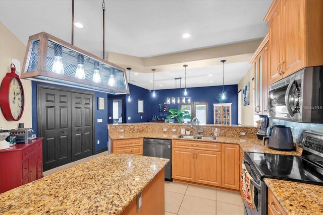 8930 N NEWPORT AVENUE, Tampa, FL 33604