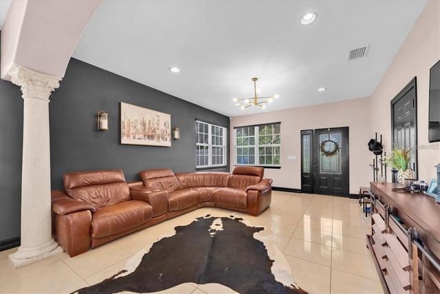 8930 N NEWPORT AVENUE, Tampa, FL 33604