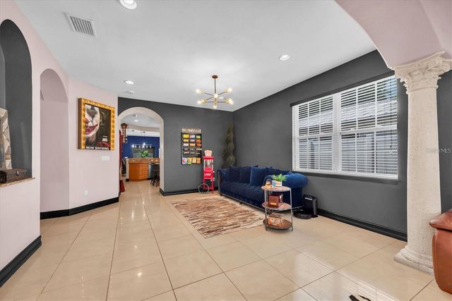 8930 N NEWPORT AVENUE, Tampa, FL 33604