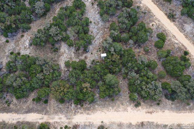 1048 SD 46067, Rocksprings, TX 78880